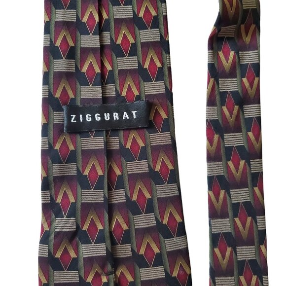 Ziggurat 100% Silk Hand Sewn Neck Tie - Picture 4 of 5